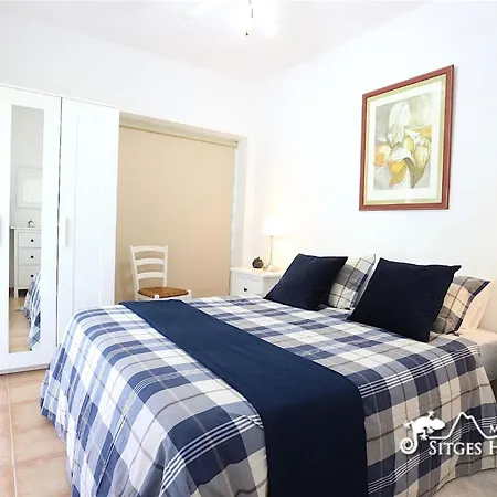 Bright Casa Els Cards Close To Sitges With Air Conditioning