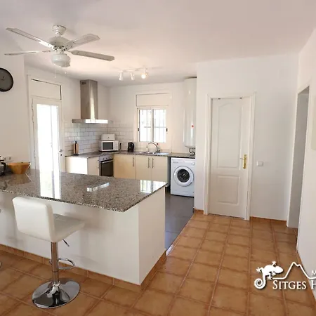 Holiday home Bright Casa Els Cards Close To Sitges With Air Conditioning