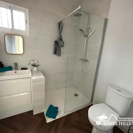 Holiday home Bright Casa Els Cards Close To Sitges With Air Conditioning